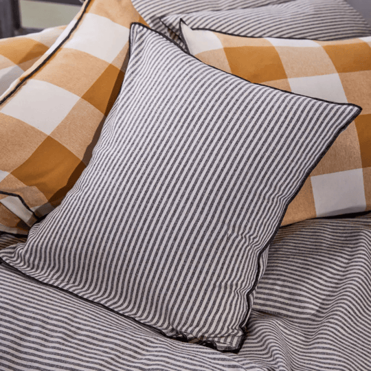 Gripsholm Randigt Flanell Örngott Care of Beds