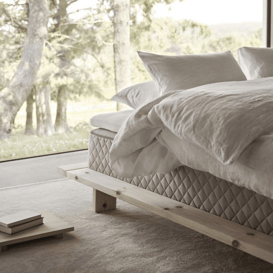 DUX 11 Madrass Care of Beds