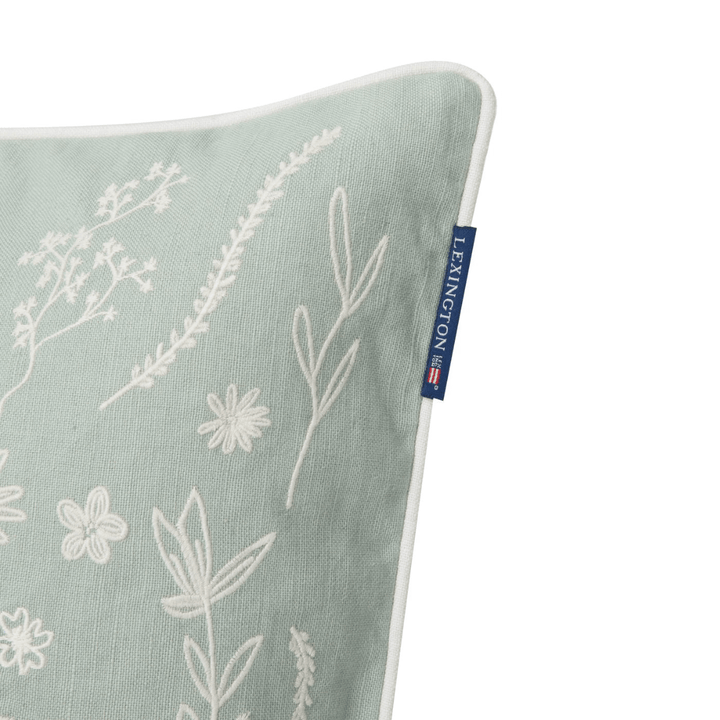 Lexington Logo Flower Embroidered | Prydnadskudde | Care of Beds