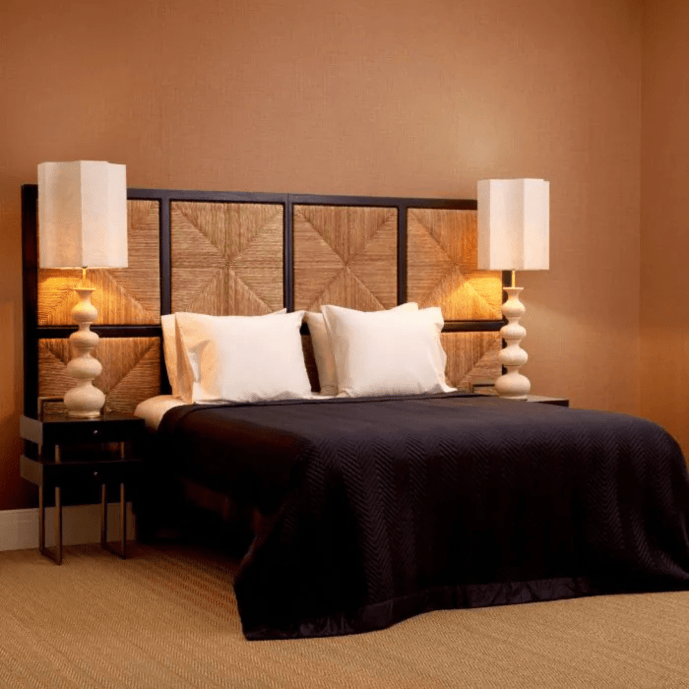 Eichholtz Aruba Sänggavel Care of Beds