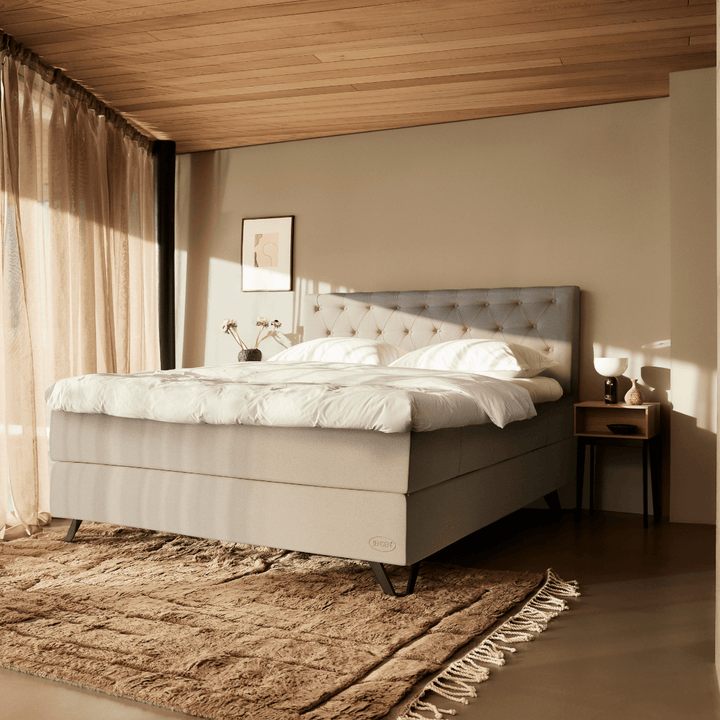 Jensen Prestige Limited Edition Kontinentalsäng Care of Beds